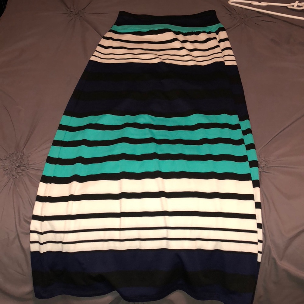Long maxi skirt